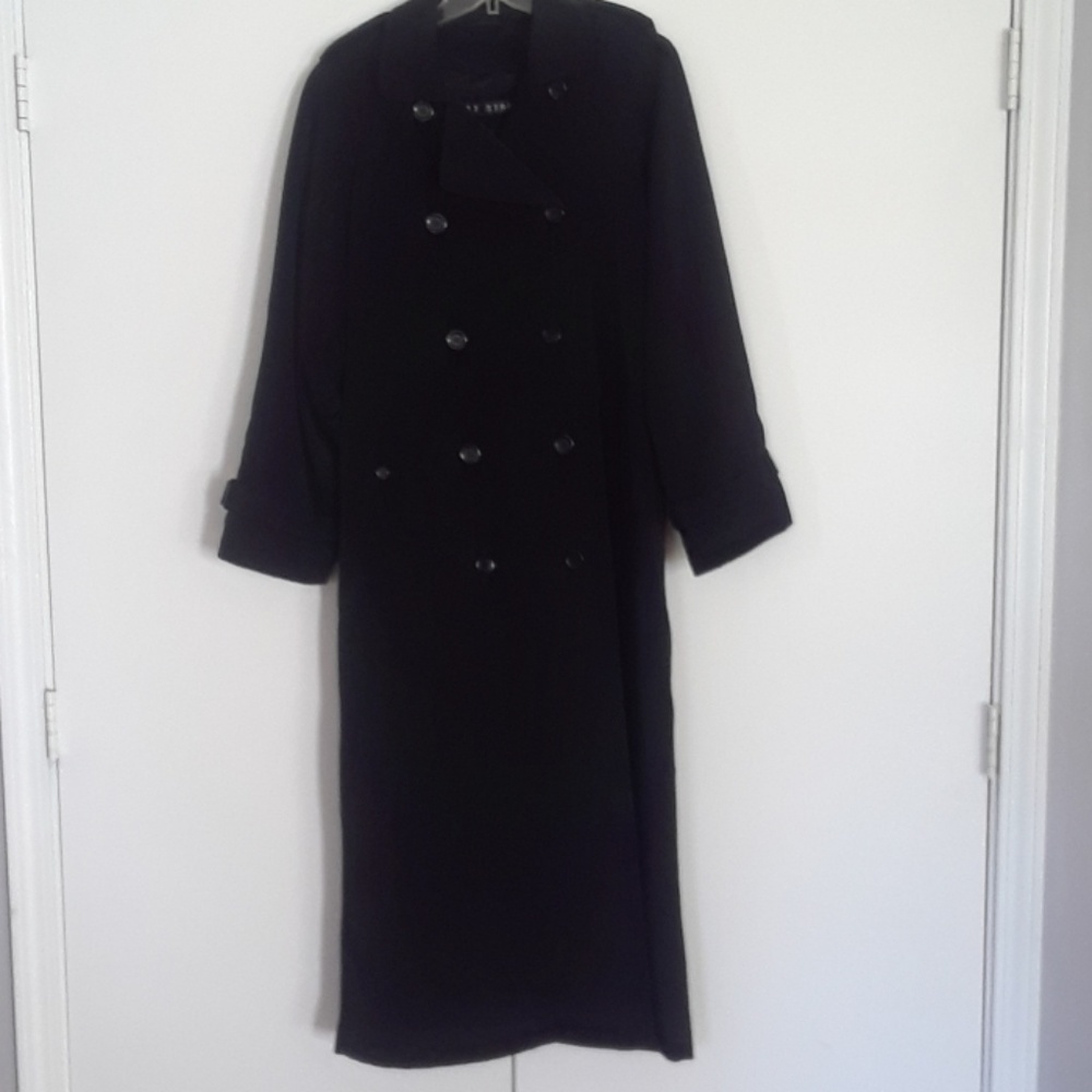 Women's trenchcoat
